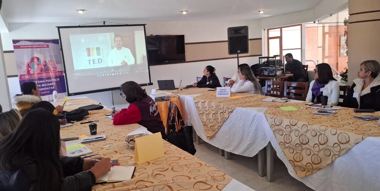 Candidatas en el curso sobre Marketing Político 